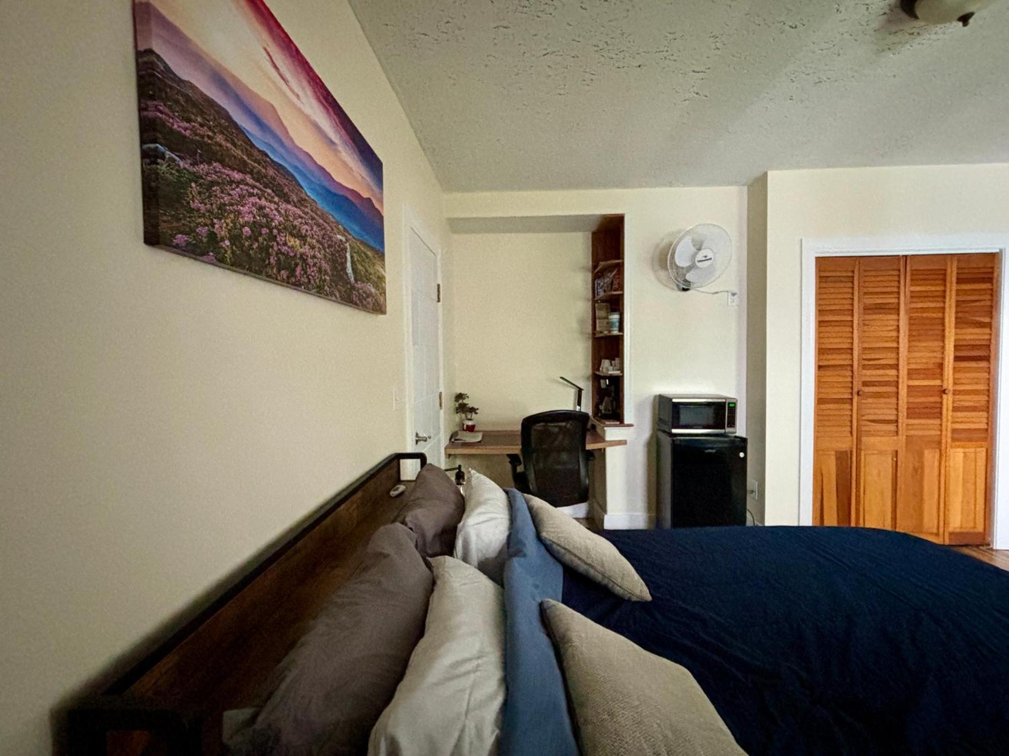 Traveler'S Den In Medford Lejlighed Eksteriør billede